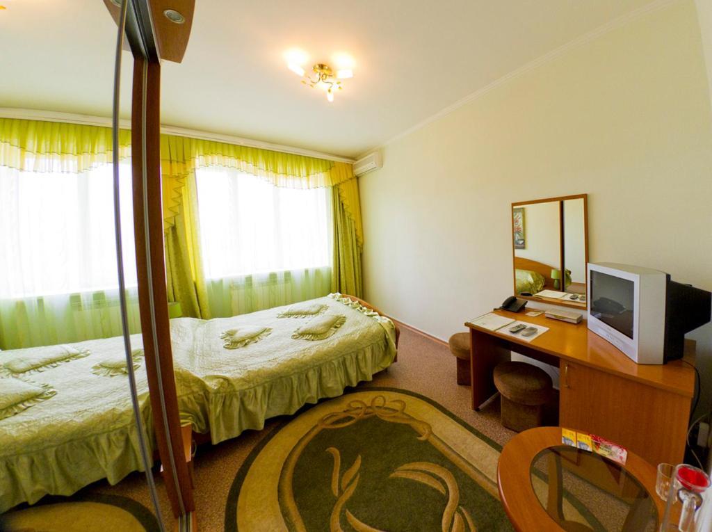 Kristina Hotel Zaporizhia Ruang foto