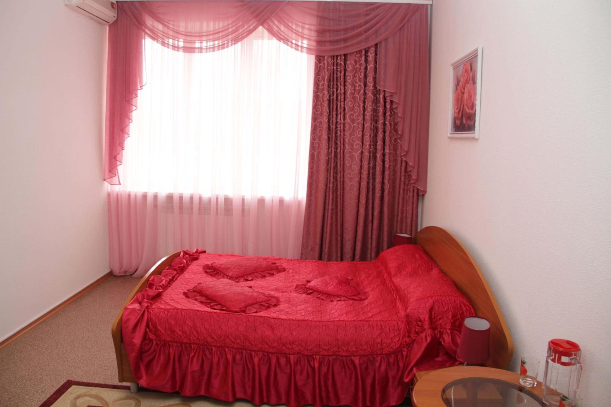 Kristina Hotel Zaporizhia Bagian luar foto
